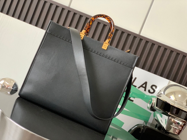 スーパーコピーブランドバッグ側面デザイン